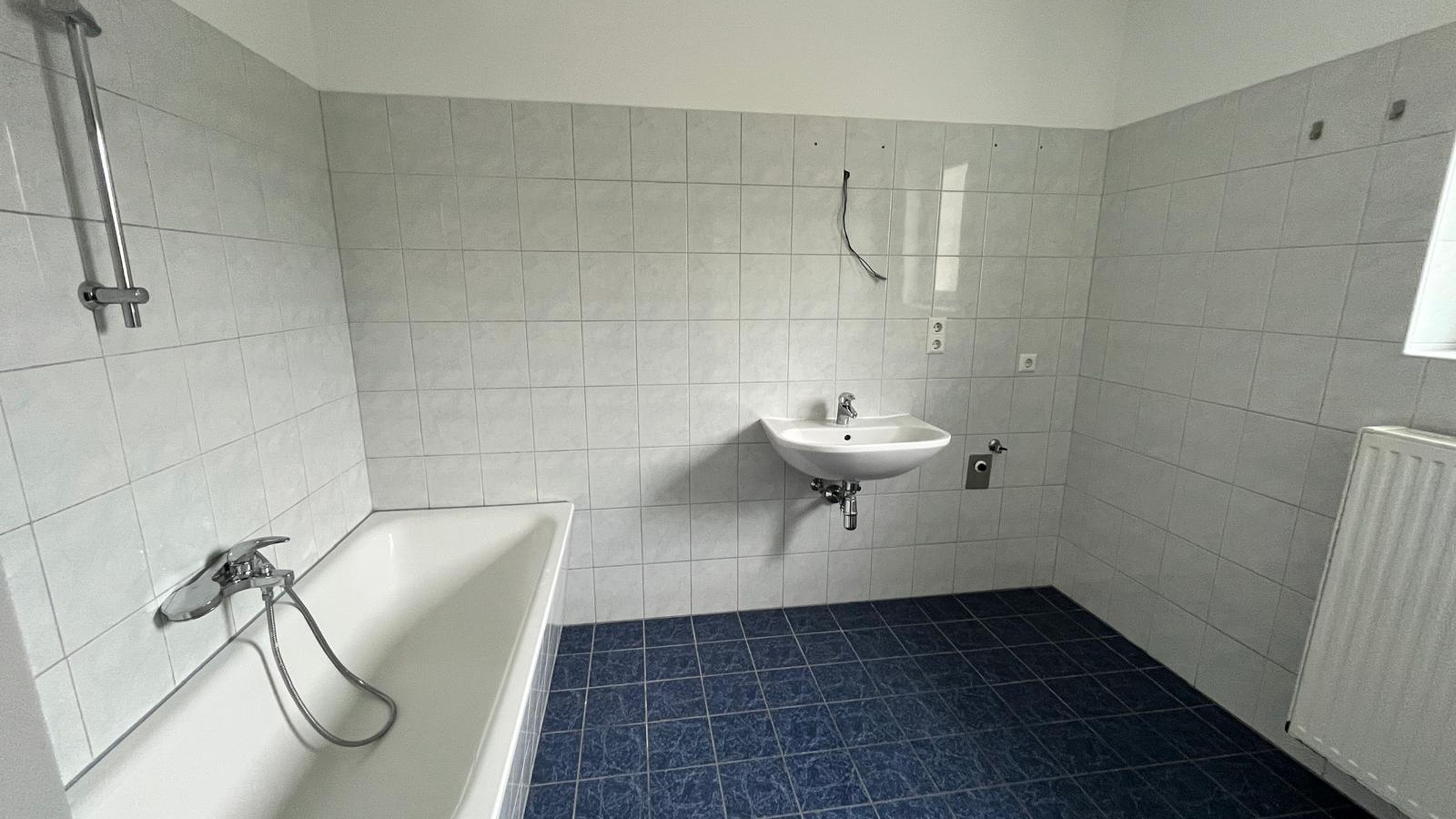 tosons_ansc_7505_Straß5_5_Badezimmer.jpg