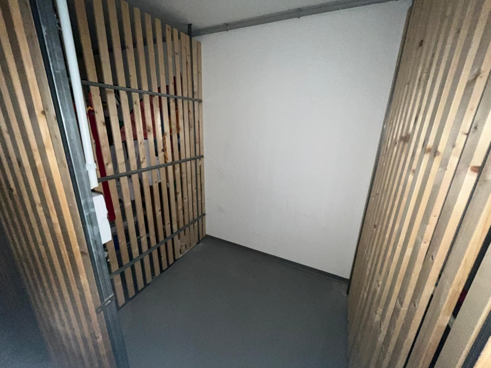 tosons_ansc_4720_Kapellenstraße3_4_Kellerabteil.jpg