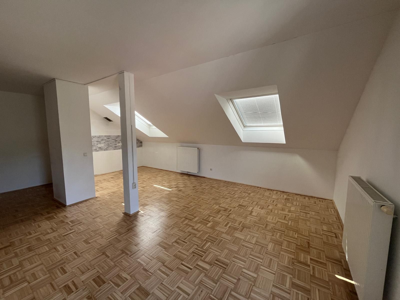 tosons_ansc_7301_Roßbach90_7_Wohnzimmer.jpg